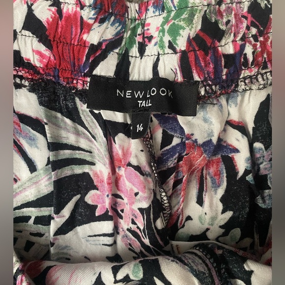 New Look UK 14 Drawstring Waistband Floral Pants - Picture 2 of 5